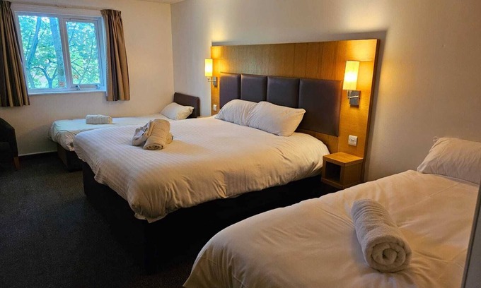 Manchester Hotel | Middleton Inn, Manchester