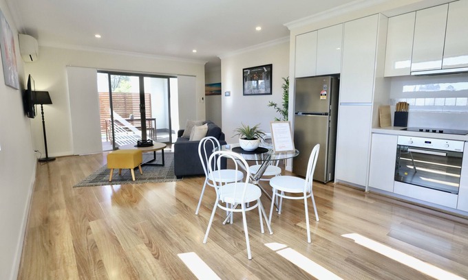 Midland Apartment | Midlands Best Stay - sleeps 4 - family perfect