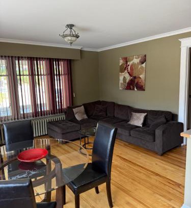 Waterford Valley Apartment | Midstream Manor Unit 9, 2 Bedroom Apartment