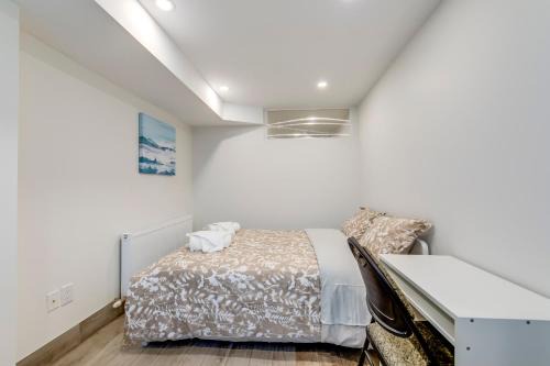 Oakwood Village Apartment | Midtown 2 Bedroom Apartment