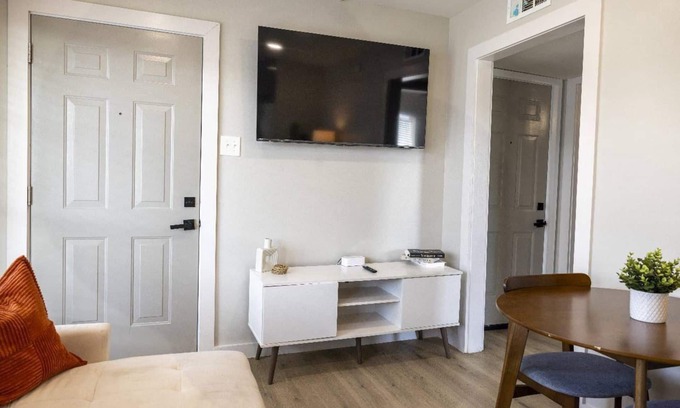 Medical District Apartment | Midtown Apartment 1BR in Memphis