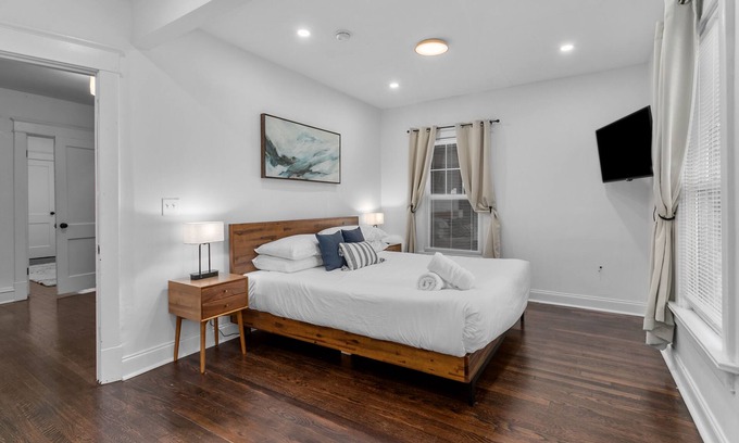 Hanover Place House | Midtown Getaway