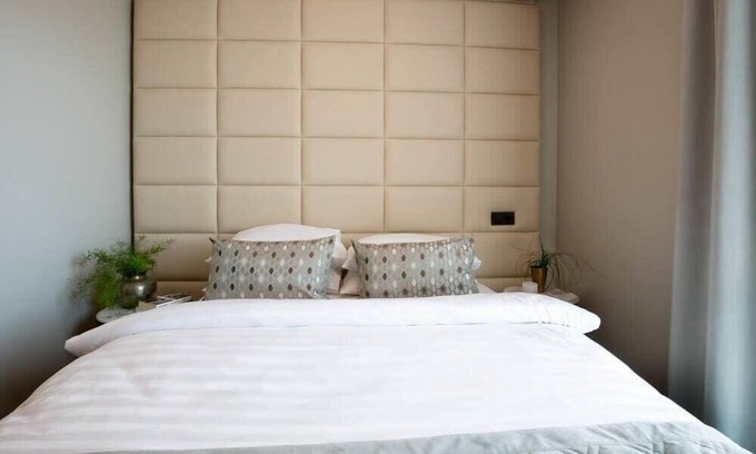 Downtown Hotel | Midtown Hotel - Small Double Room
