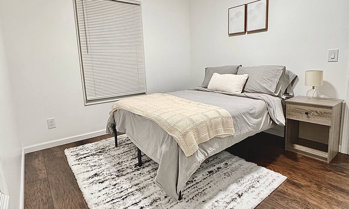 Powderhorn House | Midtown Mini Hideaway: NEW LISTING! nCozy House/Free parking/Fast Wifi