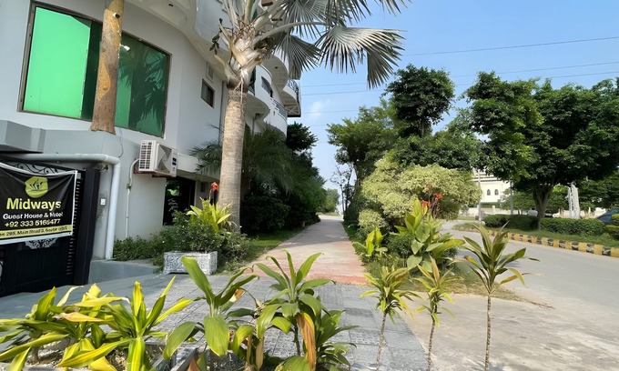 Islamabad House | Midway Guest House and Hotel