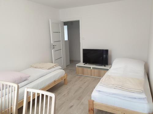 Pruszkow Apartment | Mieszkanie dla 3-6 osób