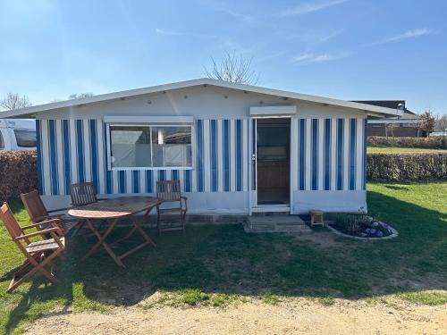 Behrensdorf Other | Mietwohnwagen 4 Personen