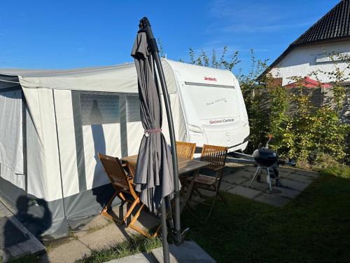 Huede Other | Mietwohnwagen 54