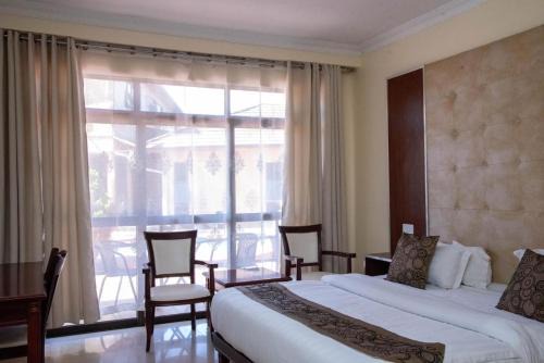 Chiawa Conservancy Hotel | Mika Hotel Kabulonga