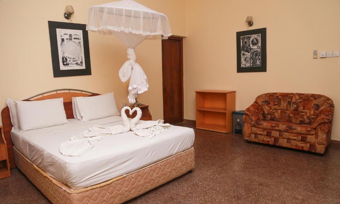 New Town Hotel | Milano Tourist Rest