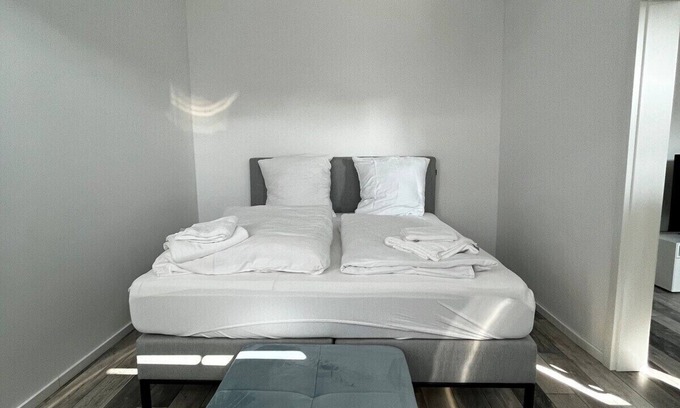 Hilden Apartment | Milano: trade fair/business/FeWo DUS