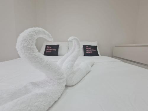 Tower Hamlets House | Mile End- Prime location