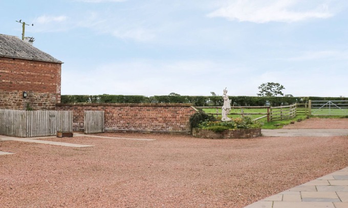 Wing Cabin | MILECASTLE, family friendly, with a garden in Brampton, Cumbria