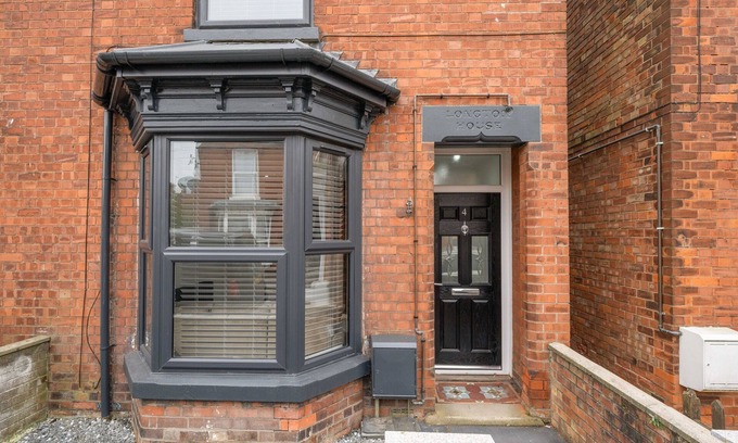 Boston House | Miles House