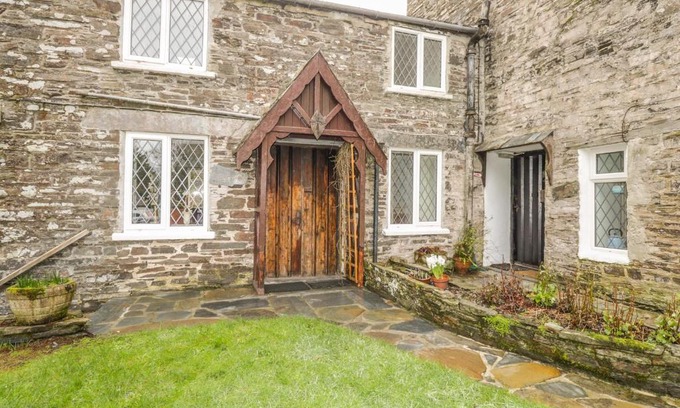 Tintagel House | Mill Cottage