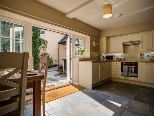 Burford House | Mill Race