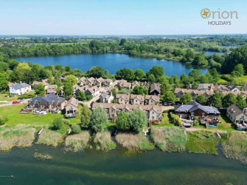 Cirencester House | Mill Village 59, Millstream Cottage - P