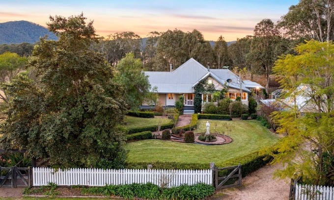 Millfield House | Millfield Homestead - Prepare to Fall in Love
