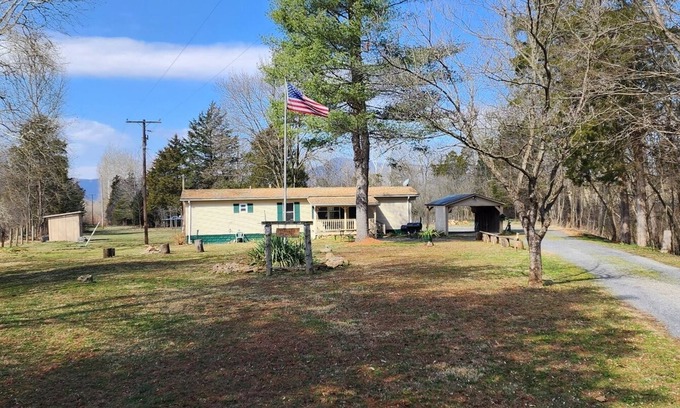 Luray Cabin | Millie`s Place | 2 Bed, 1 Bath