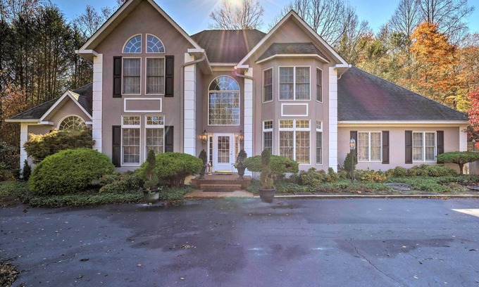 Franklin House | Million-Dollar Estate by Downtown Franklin!