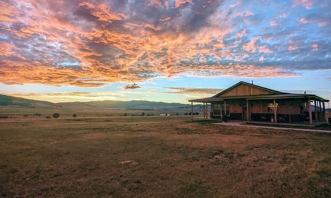 Philipsburg House | Million Dollar Views and Big Sky Sunsets!!