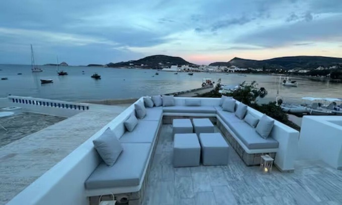Apollonia Villa | Milos AquaBliss Beachfront Villa