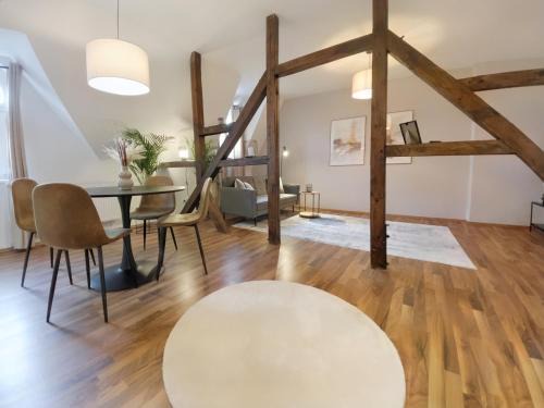 Recklinghausen Apartment | MILPAU Recklinghausen1 - Modernes und zentrales Premium-Apartment mit Queensize-Bett, Netflix, Nespresso, Smart-TV und Privatparkplatz