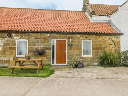 Hawsker House | Milton Cottage