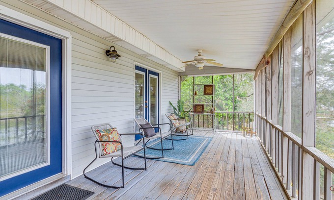 Florida Panhandle House | Milton Waterfront Home w/Dock & Outdoor Kitchen!