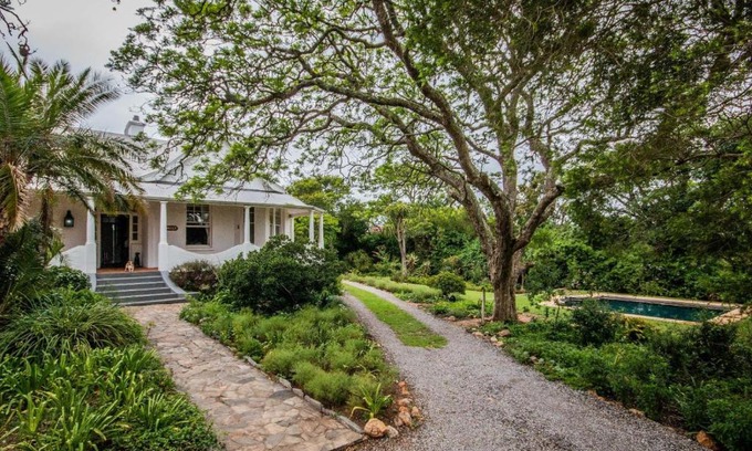 Grahamstown Bed & Breakfast | Mimosa