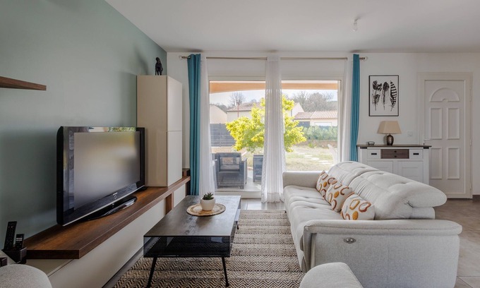 Saint-Victor-la-Coste House | Mimosas - Maison plain pied climatisée
