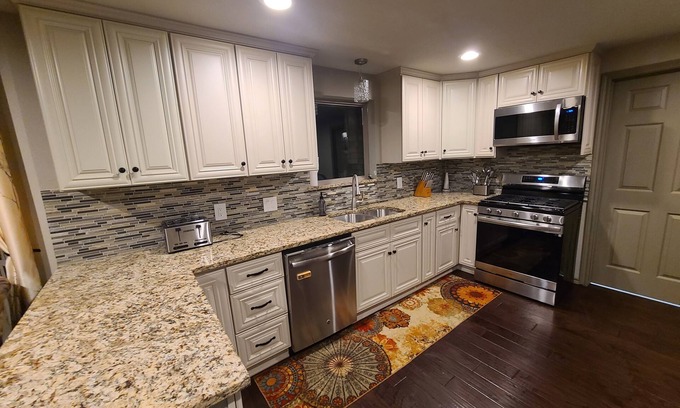 West Arlington House | Min 30 Day Lease * Furnished 4 BR Canal Home Interlochen Arlington TX