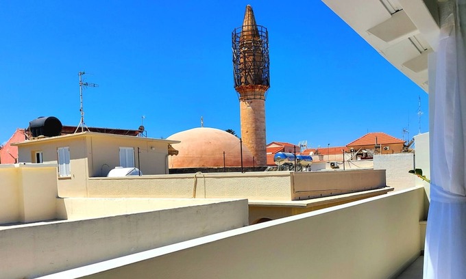 Old Town Rethymnon Apartment | Minares Luxury Suite