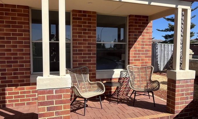 Mindarie House | Mindarie Gardens - Whole house perfect for families.