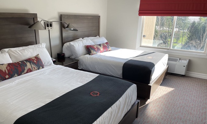 Vernon House | Minerals Spa and Resort Room