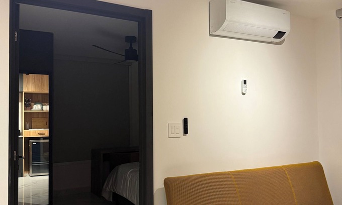 Obarrio Apartment | Mini Design House Chic 1-bedroom apartment at the Center of Panamá