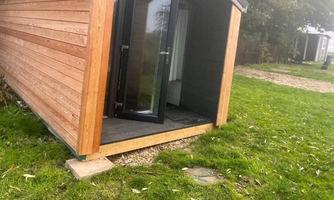 Skegness Cabin | Mini Riverside Lodge