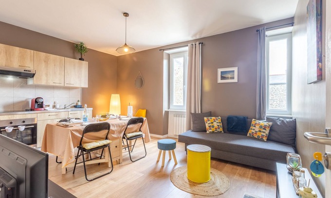 Saint-Coulomb Apartment | Minihic - appartement avec jardin