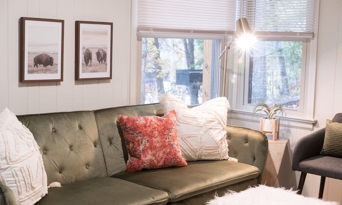 Johnson City Apartment | Minimalist-Style Apartment within walking distance of Downtown Johnson City
