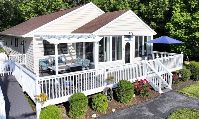 Arundel on the Bay House | Mins to Annapolis from Waterfront Retreat w Stunning Views of the Bay and Bridge with Fenced-In Yard
