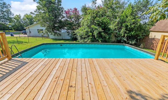 Madison House | Mins to Downtown & Arsenal w/Pool - The Retro Pad