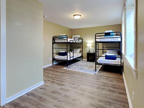 Indianapolis House | Mins to Downtown & Raceway Rookwood Retreat 1