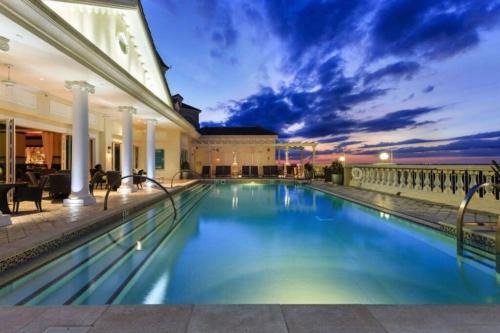 Reunion Apartment | MINUTES FROM DISNEY 3bed 3bath Poolside at LUXURIOUS RESORT