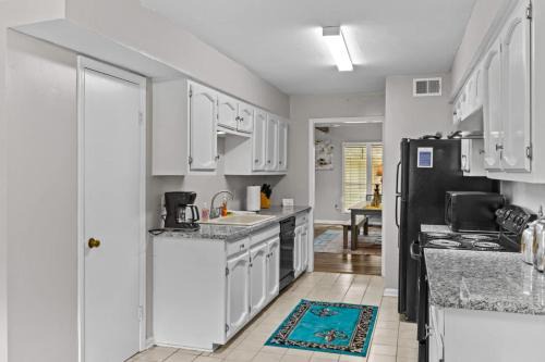 Highlands - Perkins House | Minutes from Tiger Stadium South Campus Hideaway