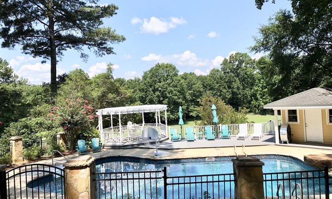 Evans House | Minutes to the MASTERS!