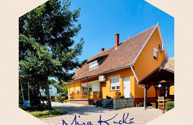 Oreglak Apartment | Mira Kuckó