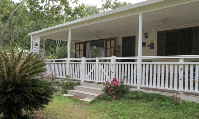 Arcadia House | Mirabel Cottage