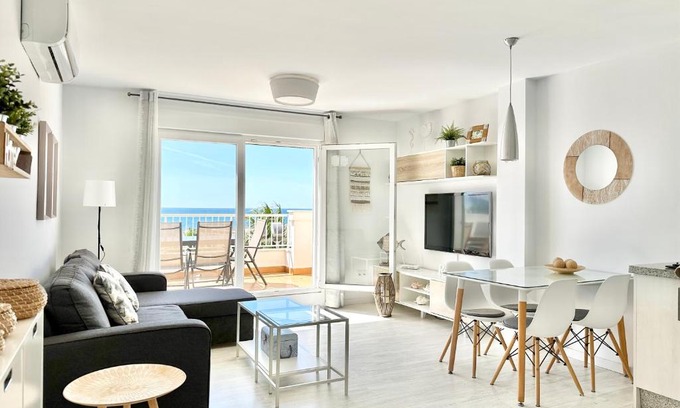 Caleta de Velez Apartment | MIRAMAR BEACH CALETA DE VÉLEZ MÁLAGA
