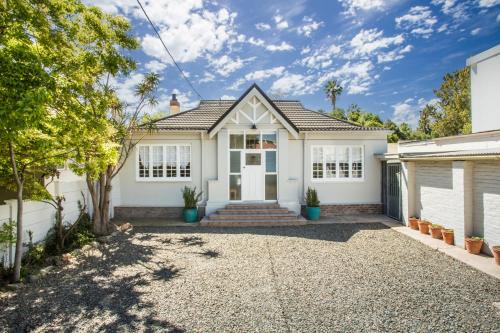 Oudtshoorn Villa | Mirari