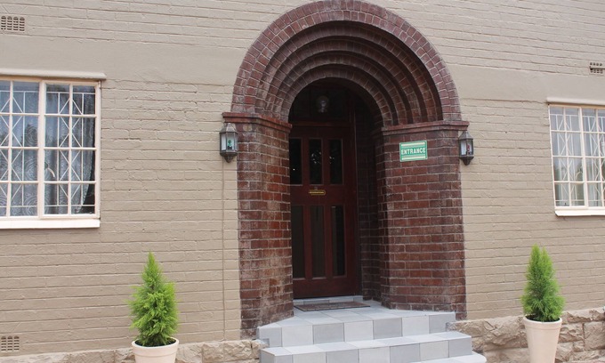 Greater Johannesburg Metropolitan Area House | Miraton Guest Lodge
